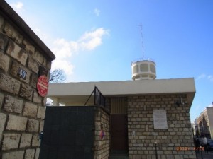 テレグラフ（ベルヴィル墓地の隣）