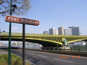 ミラボー橋　右岸 下流からの眺め